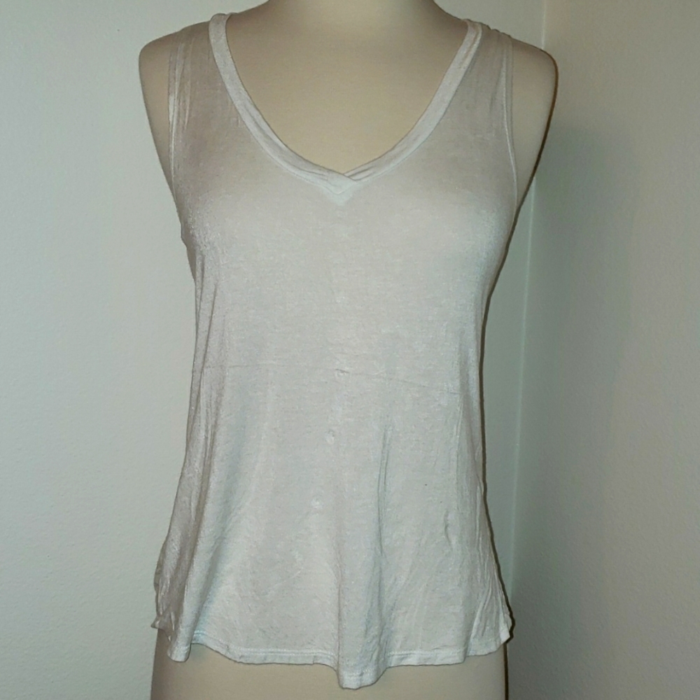 Adorable white tank top